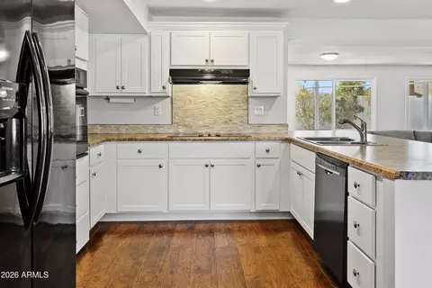 Kitchen - 3445 E Thunderbird Rd, Phoenix, AZ 85032 photo 2 of 5