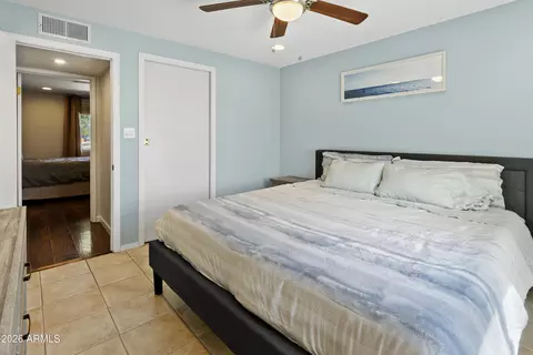 Bedroom - 3445 E Thunderbird Rd, Phoenix, AZ 85032 photo 2 of 4