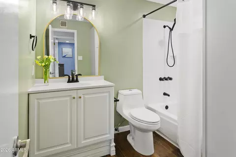 Bath - 3445 E Thunderbird Rd, Phoenix, AZ 85032 photo 2 of 2