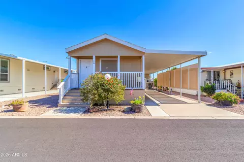 652 S Ellsworth Rd #16, Mesa, AZ 85208
