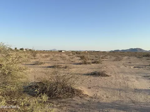 386 W Nn W Bethany Home Rd #-, Tonopah, AZ 85354