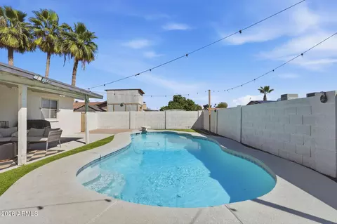 Exterior - 2109 W Oraibi Dr, Phoenix, AZ 85027 photo 5 of 7