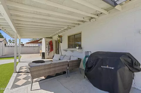 Exterior - 2109 W Oraibi Dr, Phoenix, AZ 85027 photo 3 of 7