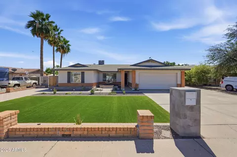 2109 W Oraibi Dr, Phoenix, AZ 85027