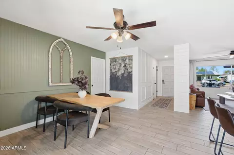 Dining - 2109 W Oraibi Dr, Phoenix, AZ 85027 photo 2 of 4