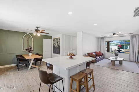 Dining - 2109 W Oraibi Dr, Phoenix, AZ 85027 photo 4 of 4