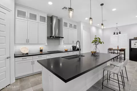 Kitchen - 10351 E Texas Ave, Mesa, AZ 85212 photo 4 of 5
