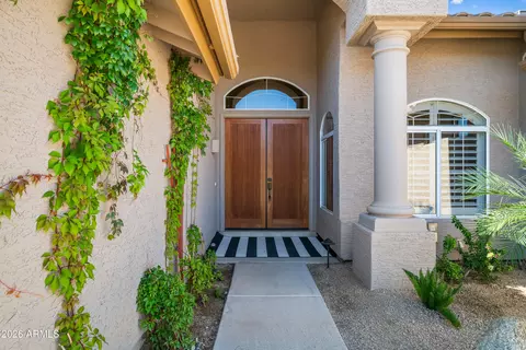 9371 E Maple Dr E, Scottsdale, AZ 85255