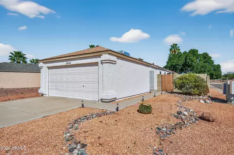 23605 N 36th Dr, Glendale, AZ 85310