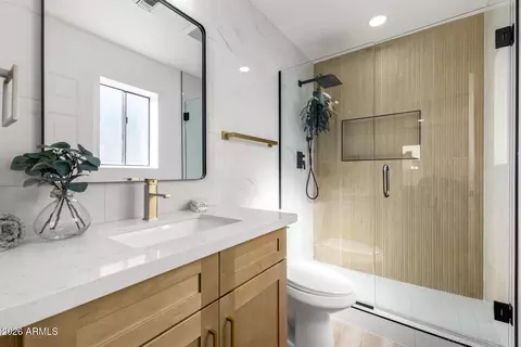 Bath - 4749 E Contessa St, Mesa, AZ 85205 photo 1 of 2