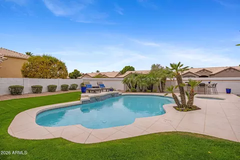 Exterior - 16008 S 38th Way, Phoenix, AZ 85048 photo 11 of 14