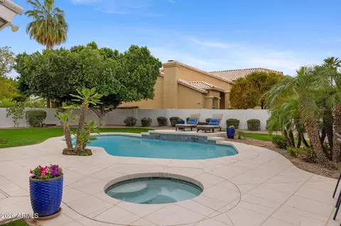 Exterior - 16008 S 38th Way, Phoenix, AZ 85048 photo 7 of 14