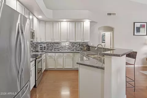 Kitchen - 16008 S 38th Way, Phoenix, AZ 85048 photo 3 of 4