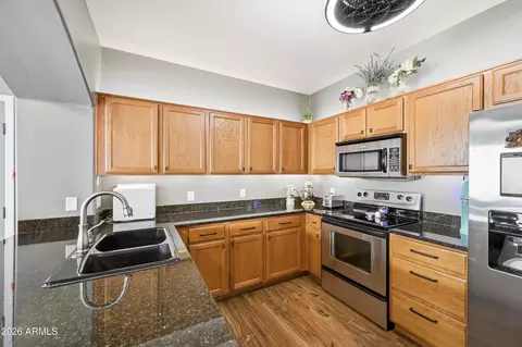 Kitchen - 838 S Huish Dr, Gilbert, AZ 85296 photo 2 of 4