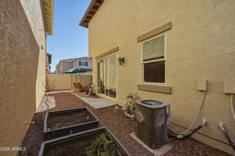 Exterior - 838 S Huish Dr, Gilbert, AZ 85296 photo 5 of 7