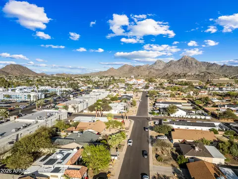 View/Area - 1246 E Winter Dr, Phoenix, AZ 85020 photo 7 of 19