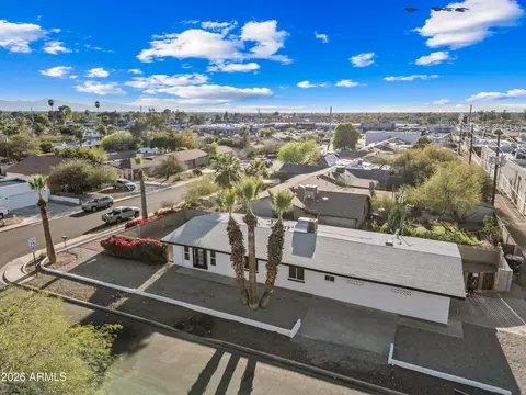 View/Area - 1246 E Winter Dr, Phoenix, AZ 85020 photo 2 of 19