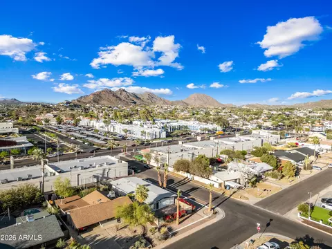 View/Area - 1246 E Winter Dr, Phoenix, AZ 85020 photo 8 of 19