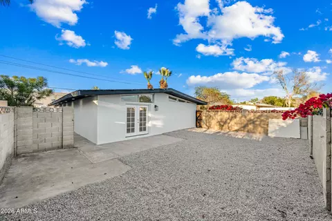Exterior - 1246 E Winter Dr, Phoenix, AZ 85020 photo 2 of 4