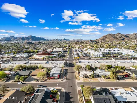 View/Area - 1246 E Winter Dr, Phoenix, AZ 85020 photo 10 of 19