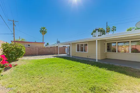 Exterior - 3930 E Oak St, Phoenix, AZ 85008 photo 7 of 18