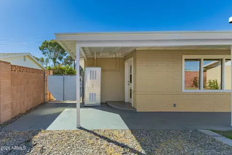 Exterior - 3930 E Oak St, Phoenix, AZ 85008 photo 6 of 18