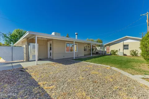 Exterior - 3930 E Oak St, Phoenix, AZ 85008 photo 5 of 18