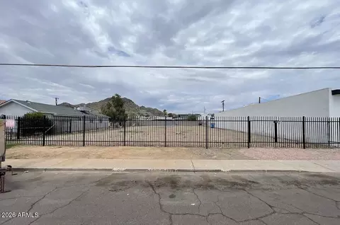 536 E Vogel Ave #-, Phoenix, AZ 85020