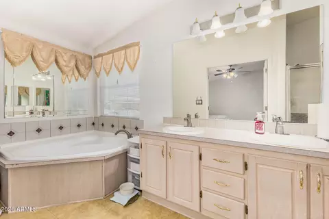 8230 E Coralbell Cir, Mesa, AZ 85208 photo 5