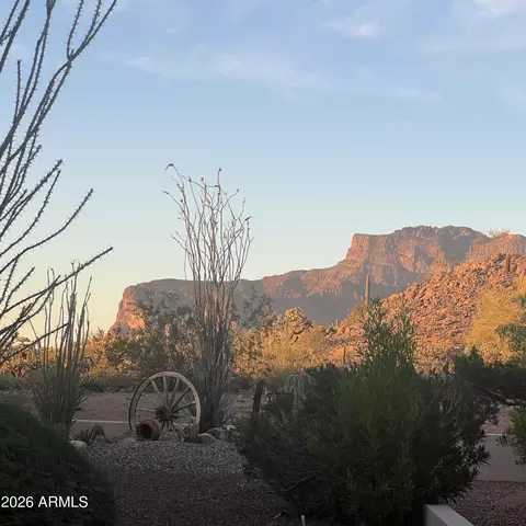 5098 S Red Yucca Ln, Gold Canyon, AZ 85118