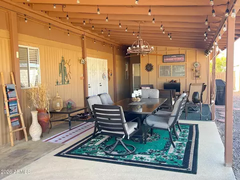 2260 N Floyd Dr, Mesa, AZ 85215