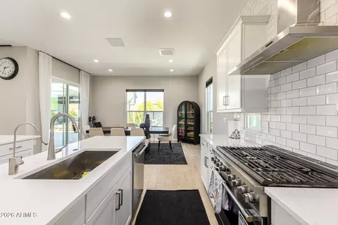 Kitchen - 5964 E Sinclair St, Phoenix, AZ 85054 photo 6 of 6