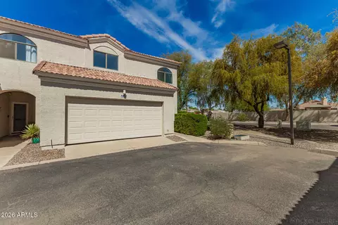 Exterior - 1072 E Sunburst Ln, Tempe, AZ 85284 photo 1 of 7