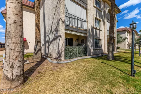 Exterior - 3033 E Devonshire Ave #1032, Phoenix, AZ 85016 photo 4 of 6