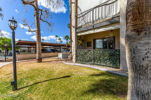 Exterior - 3033 E Devonshire Ave #1032, Phoenix, AZ 85016 photo 5 of 6