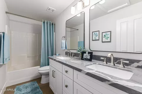Bath - 3718 E Isabella Ave, Mesa, AZ 85206 photo 3 of 3