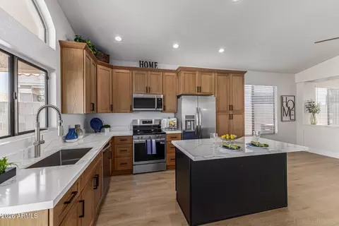Kitchen - 3718 E Isabella Ave, Mesa, AZ 85206 photo 2 of 4