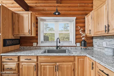 Kitchen - 228 E Belluzzi Blvd, Payson, AZ 85541 photo 3 of 3