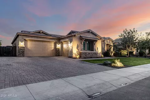 3785 E Strawberry Dr, Gilbert, AZ 85298