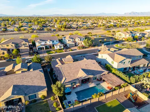 View/Area - 3785 E Strawberry Dr, Gilbert, AZ 85298 photo 7 of 11