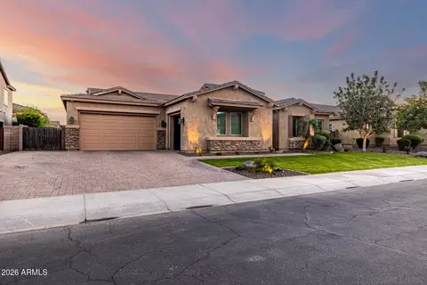 Exterior - 3785 E Strawberry Dr, Gilbert, AZ 85298 photo 2 of 16