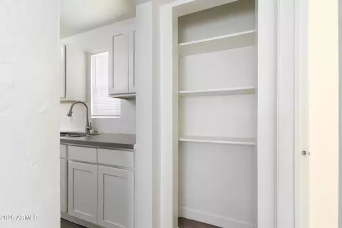 Entry Way - 2142 E Taylor St, Phoenix, AZ 85006 photo 3 of 3