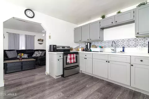 Kitchen - 2142 E Taylor St, Phoenix, AZ 85006 photo 2 of 2