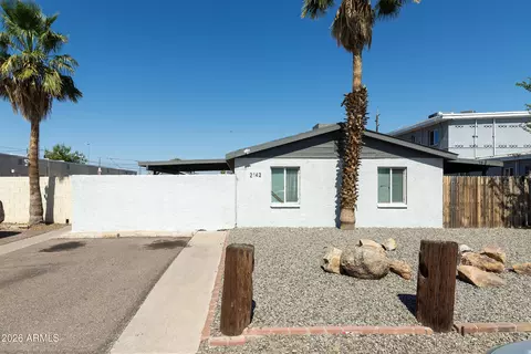 Exterior - 2142 E Taylor St, Phoenix, AZ 85006 photo 5 of 15