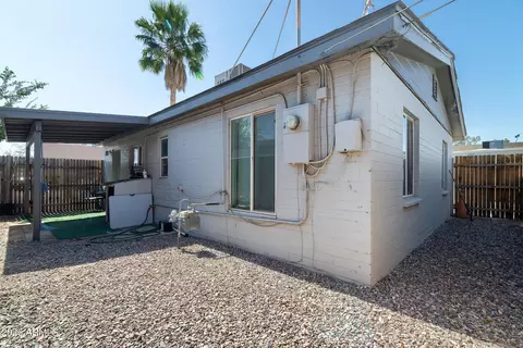 Exterior - 2142 E Taylor St, Phoenix, AZ 85006 photo 9 of 15