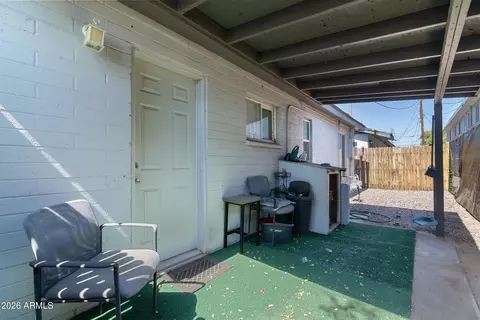 Exterior - 2142 E Taylor St, Phoenix, AZ 85006 photo 8 of 15