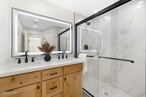 Bath - 3718 Evans Dr, Phoenix, AZ 85032 photo 2 of 2