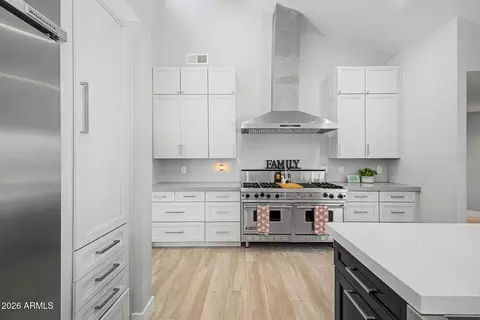 Kitchen - 1930 E Rovey Ave, Phoenix, AZ 85016 photo 3 of 4