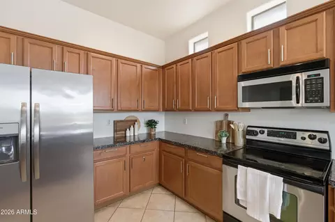 Kitchen - 3490 E Red Oak Ln, Gilbert, AZ 85297 photo 7 of 7