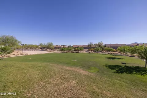 Exterior - 7528 W Odeum Ln, Phoenix, AZ 85043 photo 4 of 6